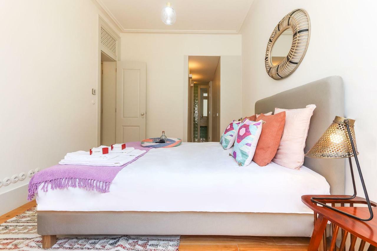Appartamento Downtown Santa Justa By Homing Lisbona Esterno foto